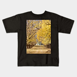 The Long Driveway in Autumn / Fall Kids T-Shirt